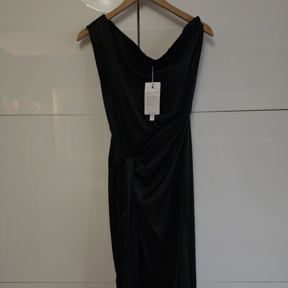 New Merokeety Draped Satin Midi Dress - Picture 2 of 11